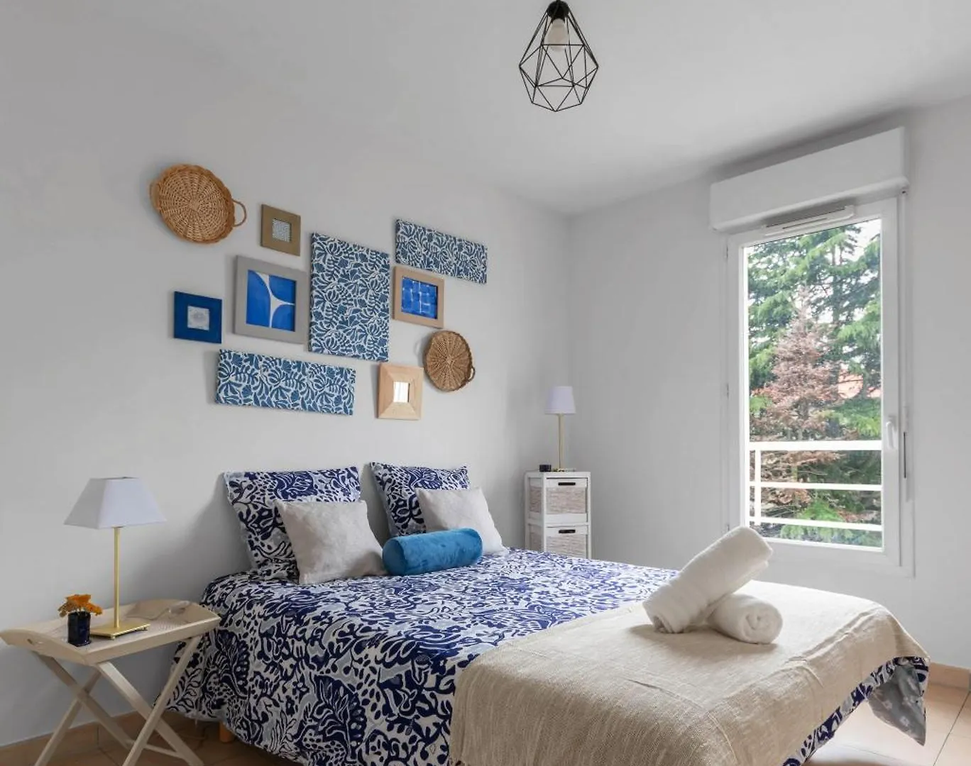 L'Eugenie - Appartement Design & Confort En Centre-Ville Vichy Apartment