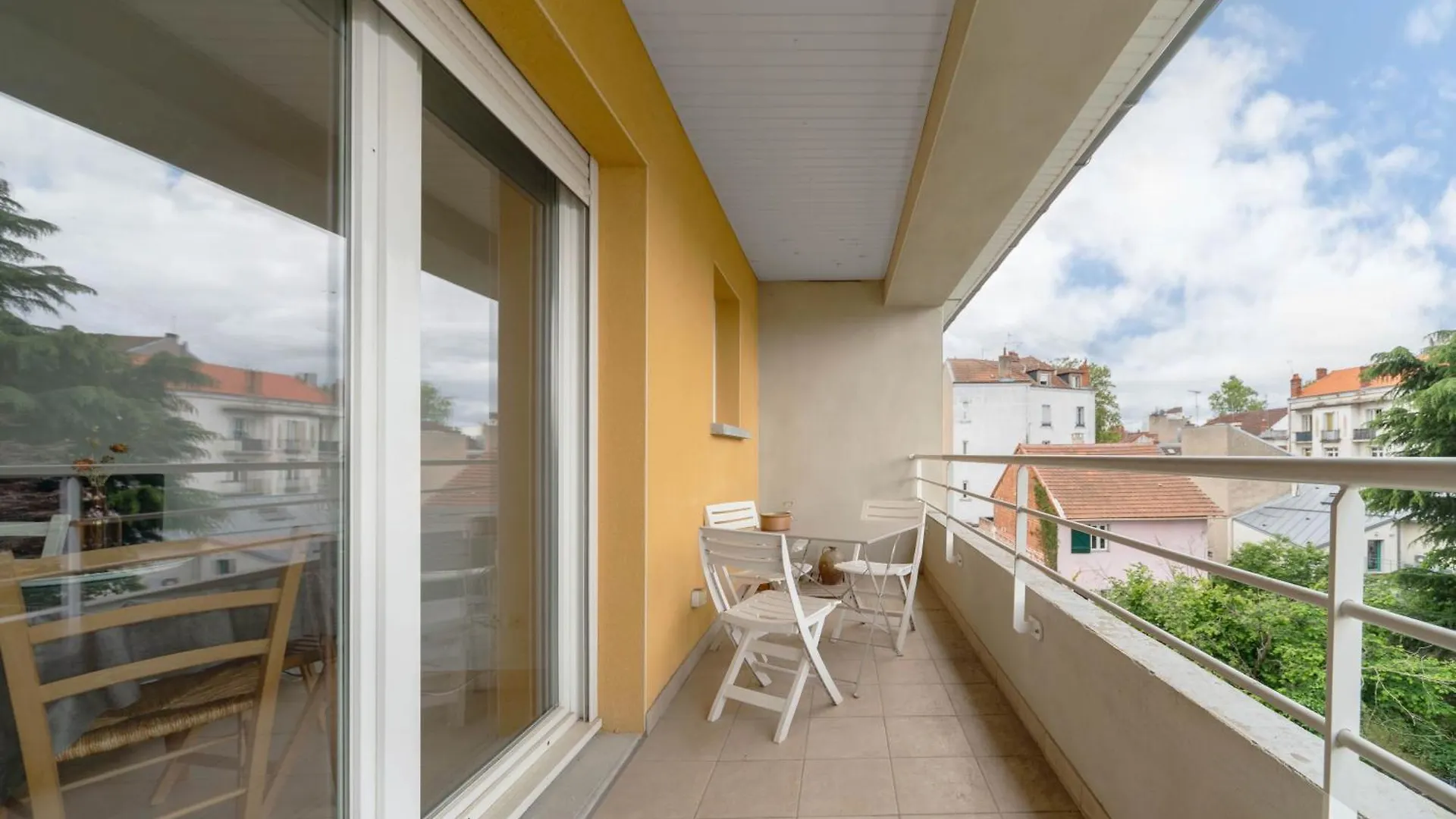 Apartment L'Eugenie - Appartement Design & Confort En Centre-Ville Vichy