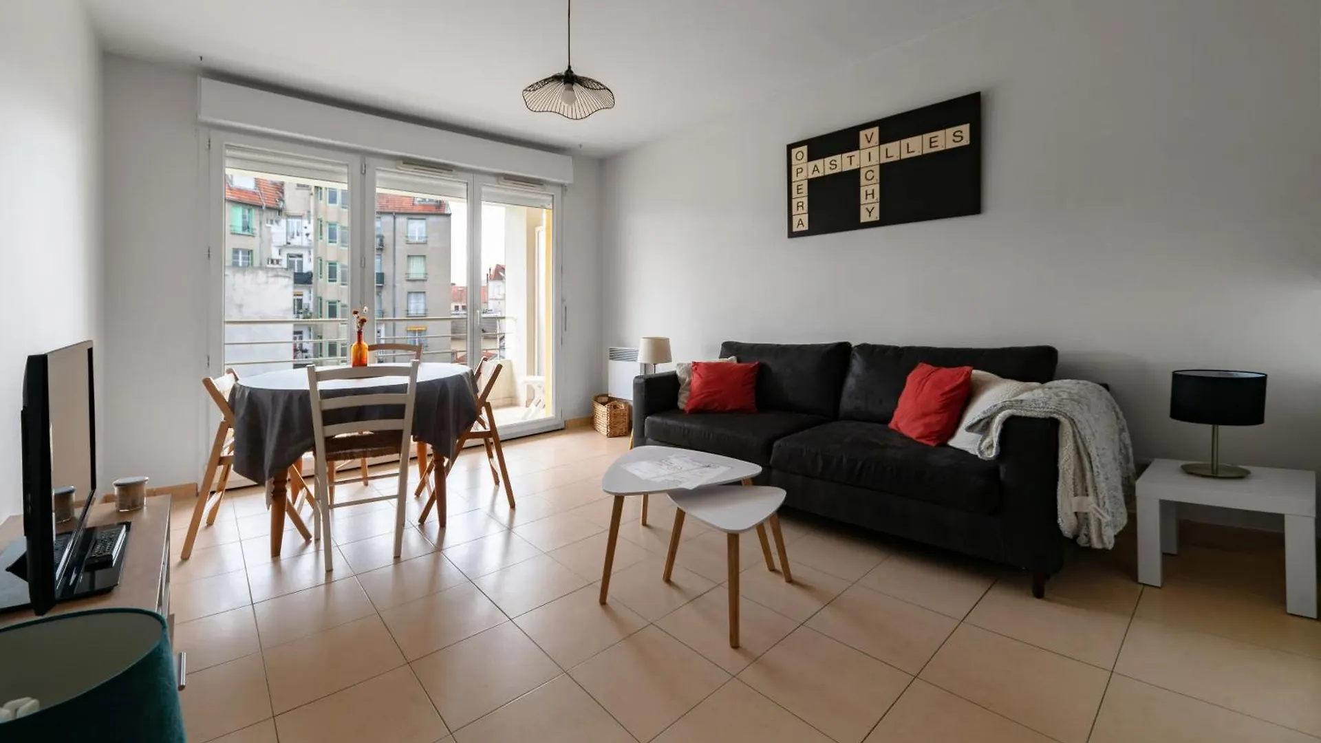 Apartment L'Eugenie - Appartement Design & Confort En Centre-Ville Vichy