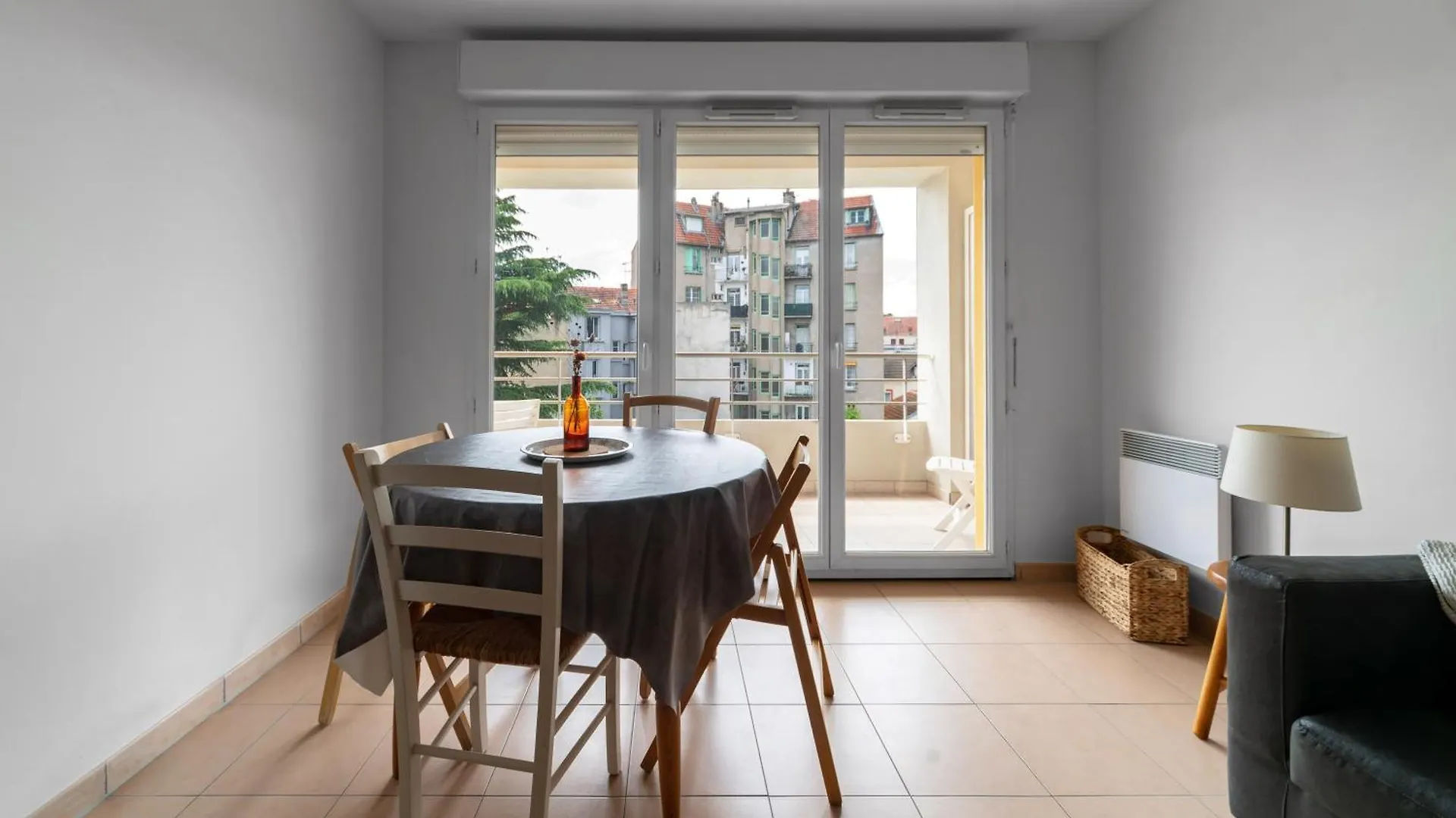 Apartment L'Eugenie - Appartement Design & Confort En Centre-Ville Vichy