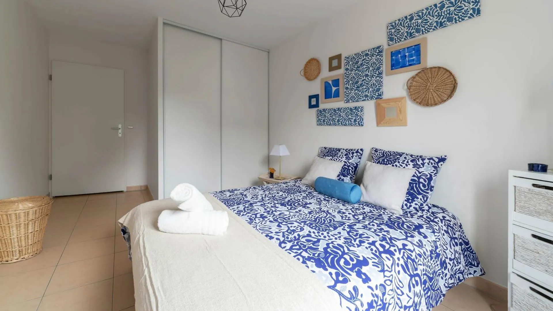 L'Eugenie - Appartement Design & Confort En Centre-Ville Vichy Apartment